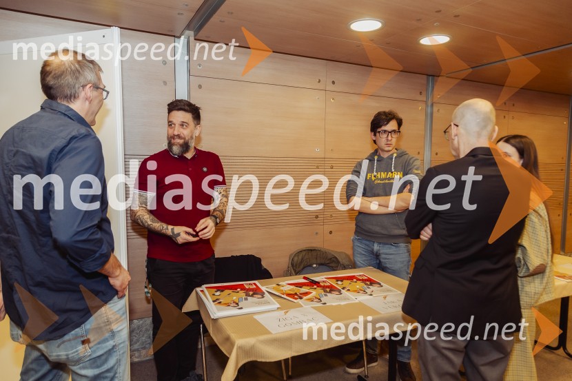 SREČKONSTRIPredstava je res čuden naslov za predstavo