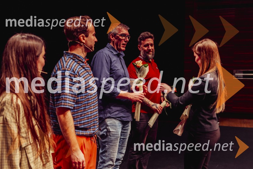 SREČKONSTRIPredstava je res čuden naslov za predstavo