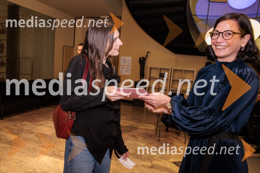 Leta, premiera, Mestno gledališče Ljubjansko