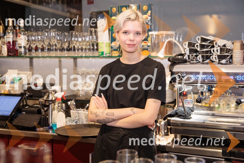 Leta, premiera, Mestno gledališče Ljubjansko