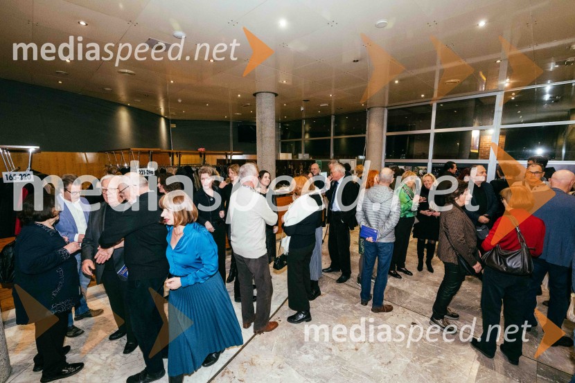 V potu mojega obraza,  krstna uprizoritev koreografskega eseja, SNG Nova Gorica