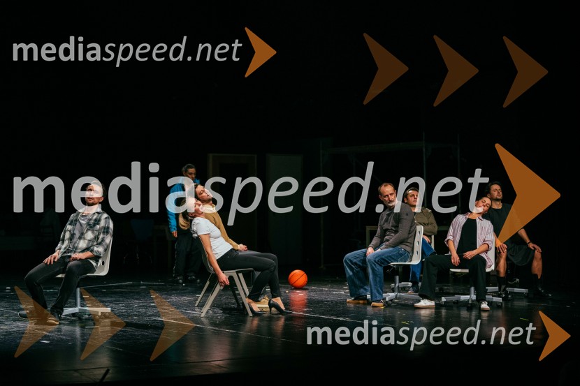 V potu mojega obraza,  krstna uprizoritev koreografskega eseja, SNG Nova Gorica