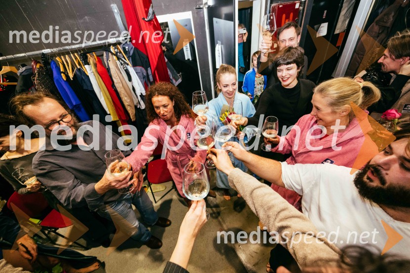 V potu mojega obraza,  krstna uprizoritev koreografskega eseja, SNG Nova Gorica