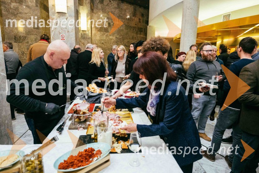 V potu mojega obraza,  krstna uprizoritev koreografskega eseja, SNG Nova Gorica