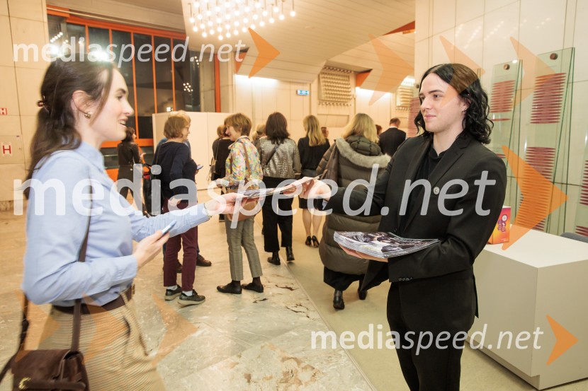 Akram Khan Company, Thikra - noč spominjanja, plesno-gledališko uprizoritev