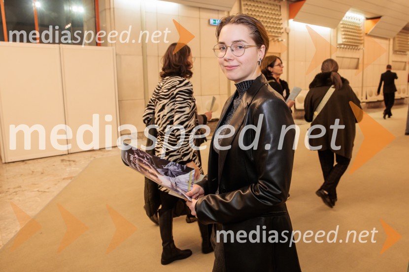 Akram Khan Company, Thikra - noč spominjanja, plesno-gledališko uprizoritev