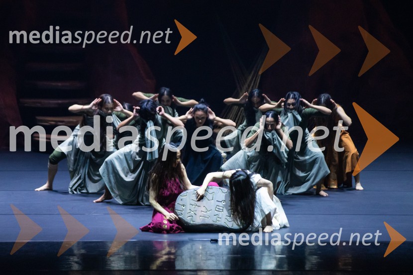 Akram Khan Company, Thikra - noč spominjanja, plesno-gledališko uprizoritev