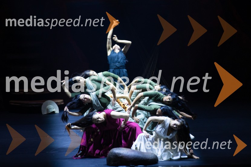 Akram Khan Company, Thikra - noč spominjanja, plesno-gledališko uprizoritev