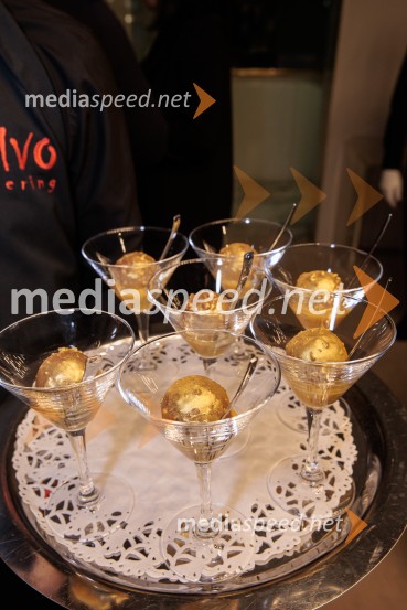 Akram Khan Company, Thikra - noč spominjanja, plesno-gledališko uprizoritev