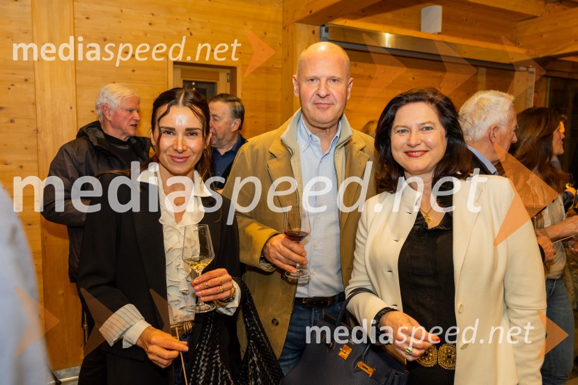 Iskrivo v živo: prof. dr.Bogomil Ferfila in Darja Groznik