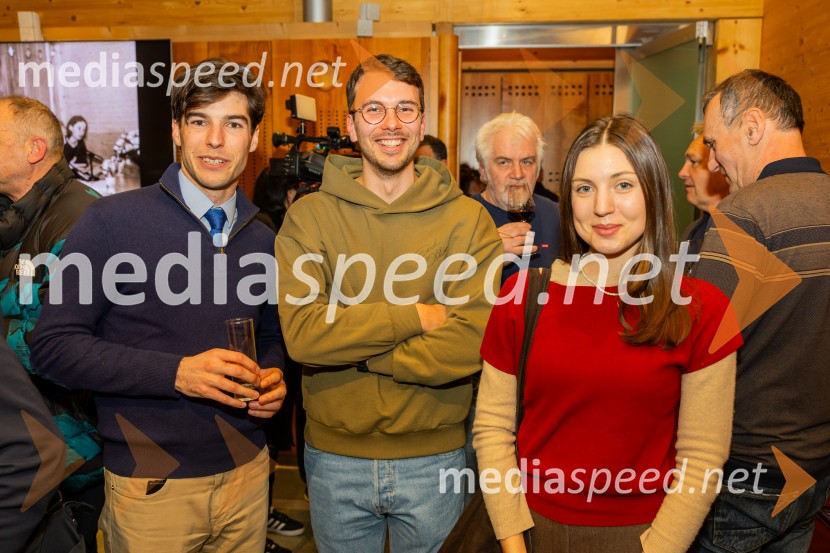 Iskrivo v živo: prof. dr.Bogomil Ferfila in Darja Groznik