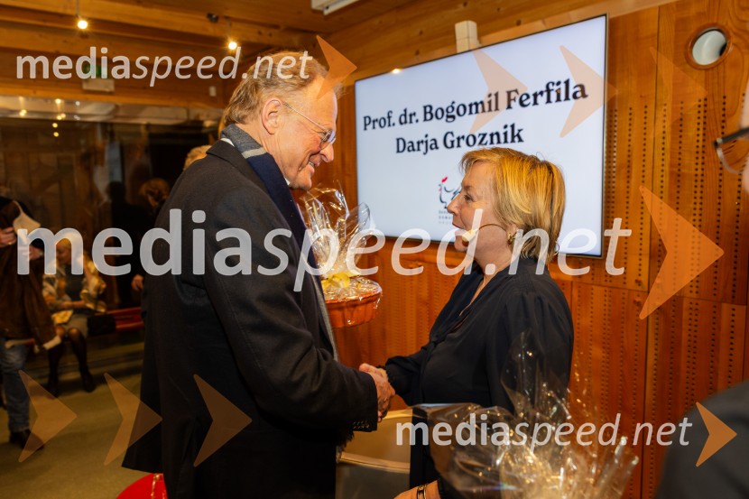 Iskrivo v živo: prof. dr.Bogomil Ferfila in Darja Groznik