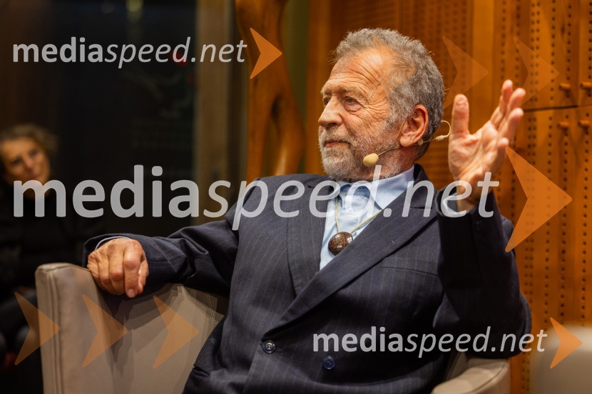 Iskrivo v živo: prof. dr.Bogomil Ferfila in Darja Groznik