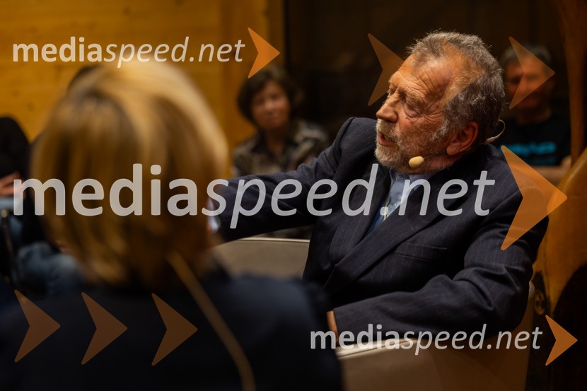 Iskrivo v živo: prof. dr.Bogomil Ferfila in Darja Groznik