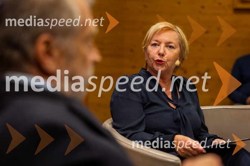 Iskrivo v živo: prof. dr.Bogomil Ferfila in Darja Groznik