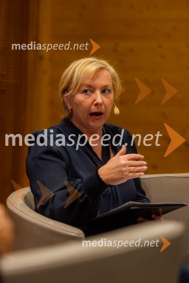 Iskrivo v živo: prof. dr.Bogomil Ferfila in Darja Groznik