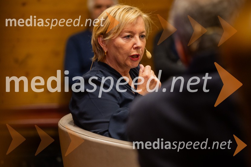 Iskrivo v živo: prof. dr.Bogomil Ferfila in Darja Groznik