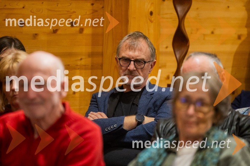 Iskrivo v živo: prof. dr.Bogomil Ferfila in Darja Groznik