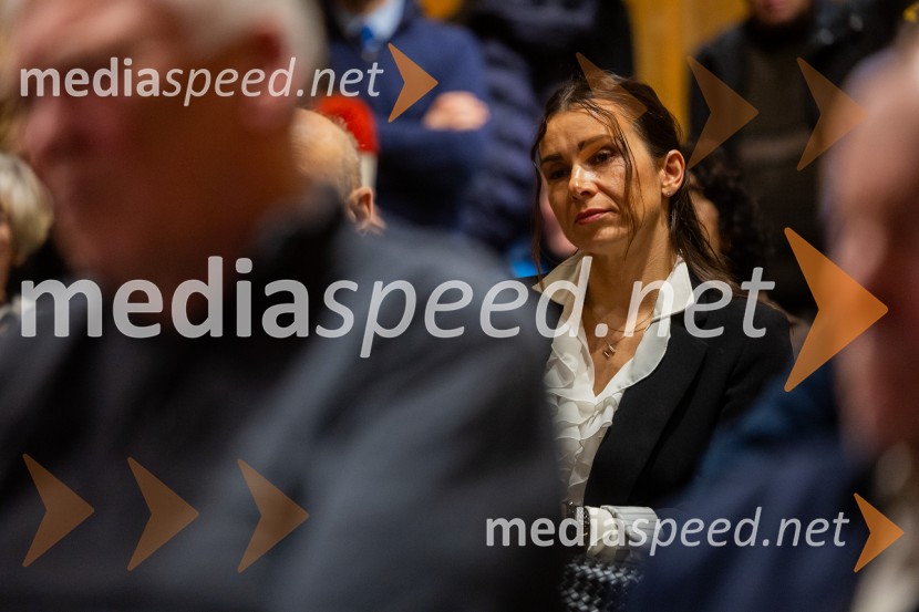 Iskrivo v živo: prof. dr.Bogomil Ferfila in Darja Groznik