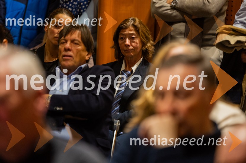 Iskrivo v živo: prof. dr.Bogomil Ferfila in Darja Groznik