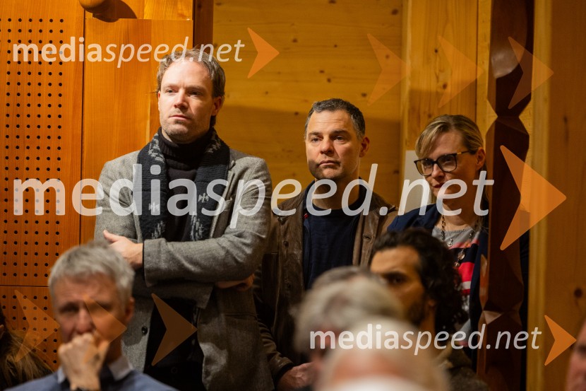 Iskrivo v živo: prof. dr.Bogomil Ferfila in Darja Groznik