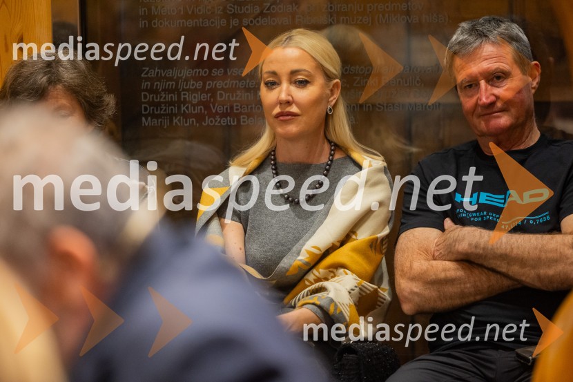 Iskrivo v živo: prof. dr.Bogomil Ferfila in Darja Groznik