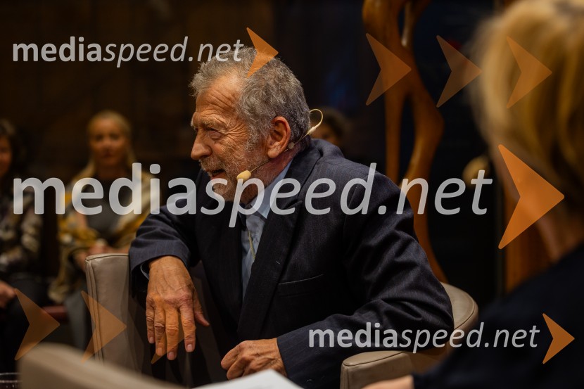 Iskrivo v živo: prof. dr.Bogomil Ferfila in Darja Groznik