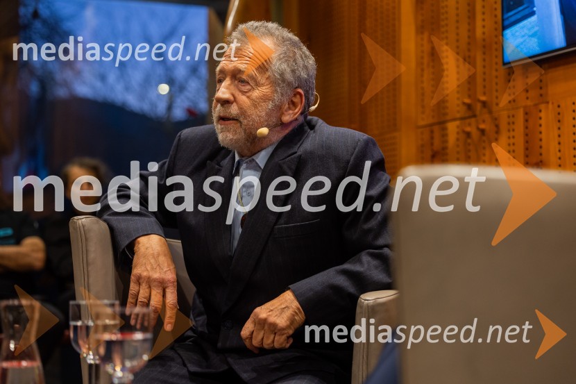 Iskrivo v živo: prof. dr.Bogomil Ferfila in Darja Groznik