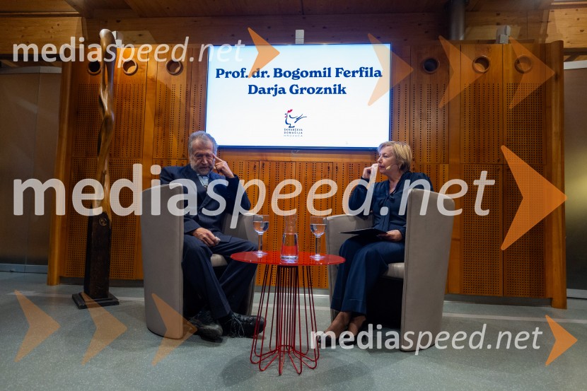 Iskrivo v živo: prof. dr.Bogomil Ferfila in Darja Groznik