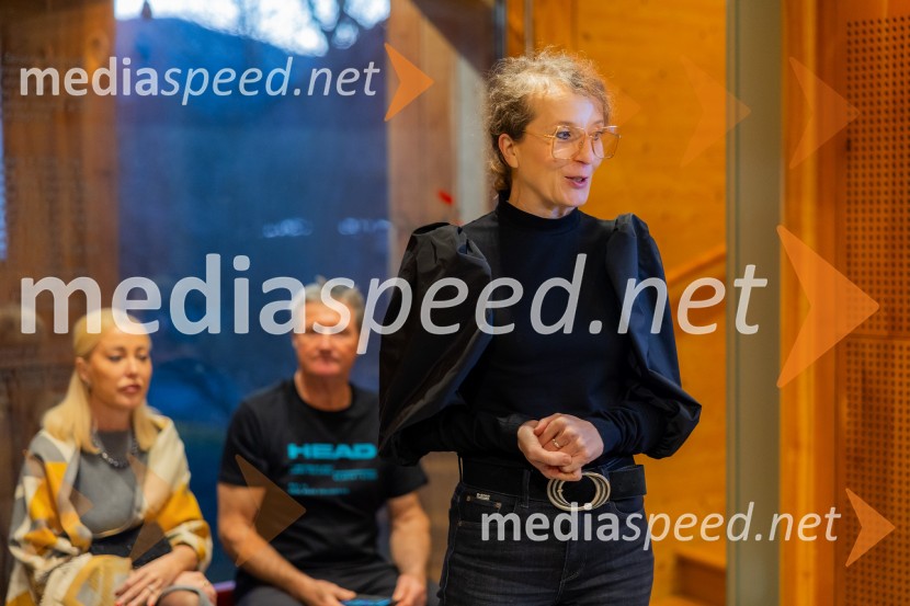 Iskrivo v živo: prof. dr.Bogomil Ferfila in Darja Groznik