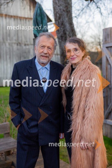 Iskrivo v živo: prof. dr.Bogomil Ferfila in Darja Groznik