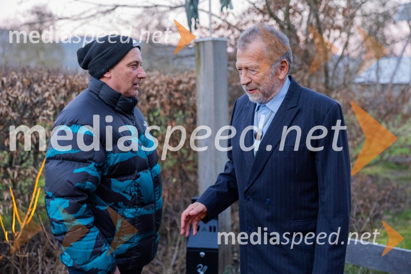 Iskrivo v živo: prof. dr.Bogomil Ferfila in Darja Groznik