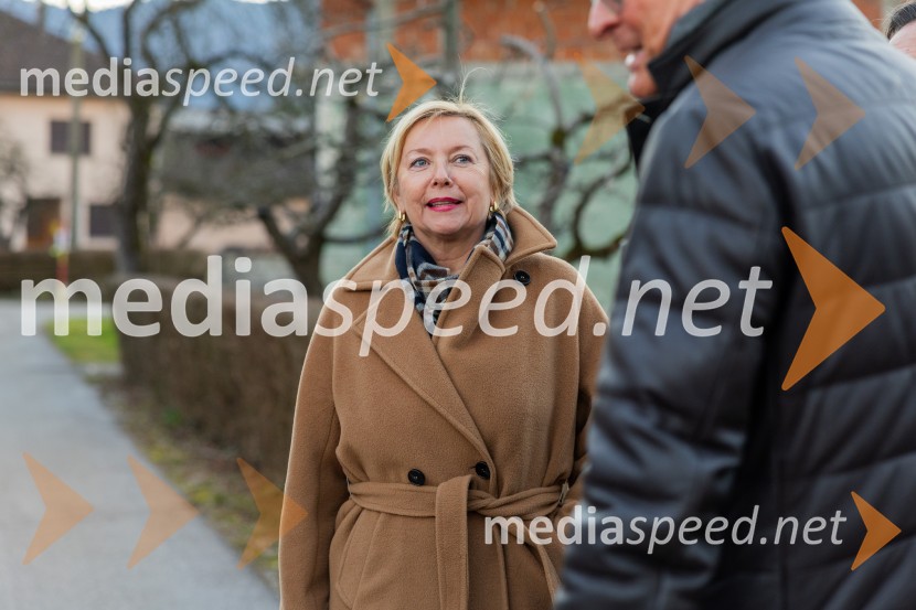 Iskrivo v živo: prof. dr.Bogomil Ferfila in Darja Groznik