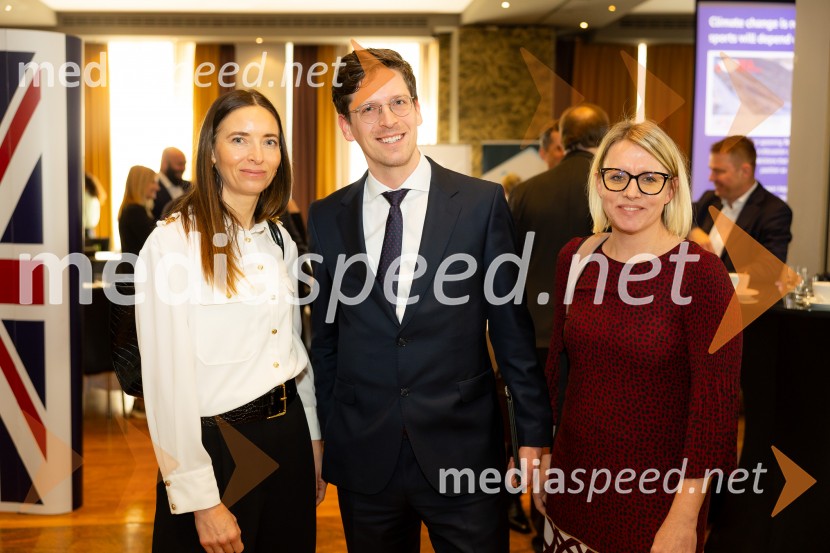 Čaj z razlogom: družinska podjetja med nasledstvom in strateškimi priložnostmi