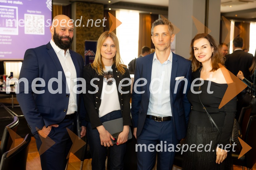 Čaj z razlogom: družinska podjetja med nasledstvom in strateškimi priložnostmi