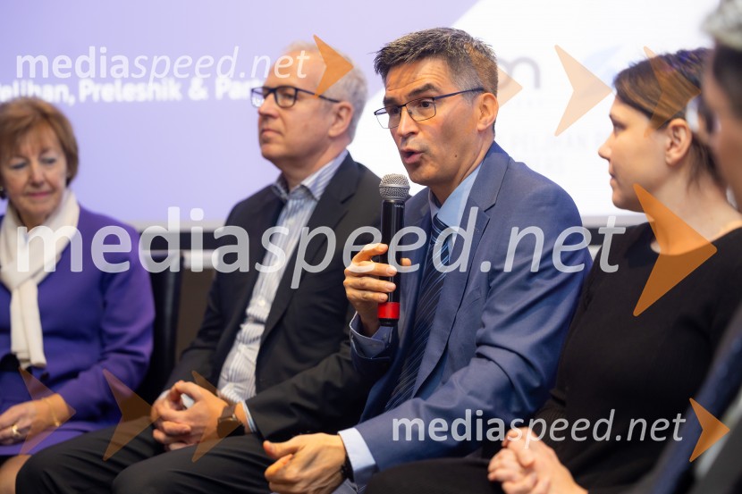 Čaj z razlogom: družinska podjetja med nasledstvom in strateškimi priložnostmi