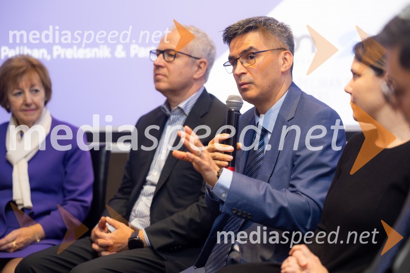 Čaj z razlogom: družinska podjetja med nasledstvom in strateškimi priložnostmi