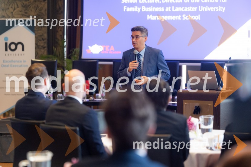 Čaj z razlogom: družinska podjetja med nasledstvom in strateškimi priložnostmi