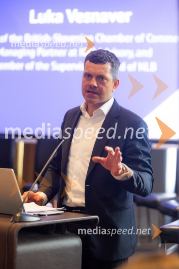 Čaj z razlogom: družinska podjetja med nasledstvom in strateškimi priložnostmi