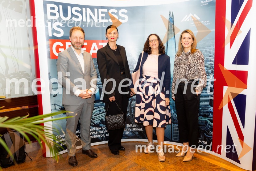 Čaj z razlogom: družinska podjetja med nasledstvom in strateškimi priložnostmi