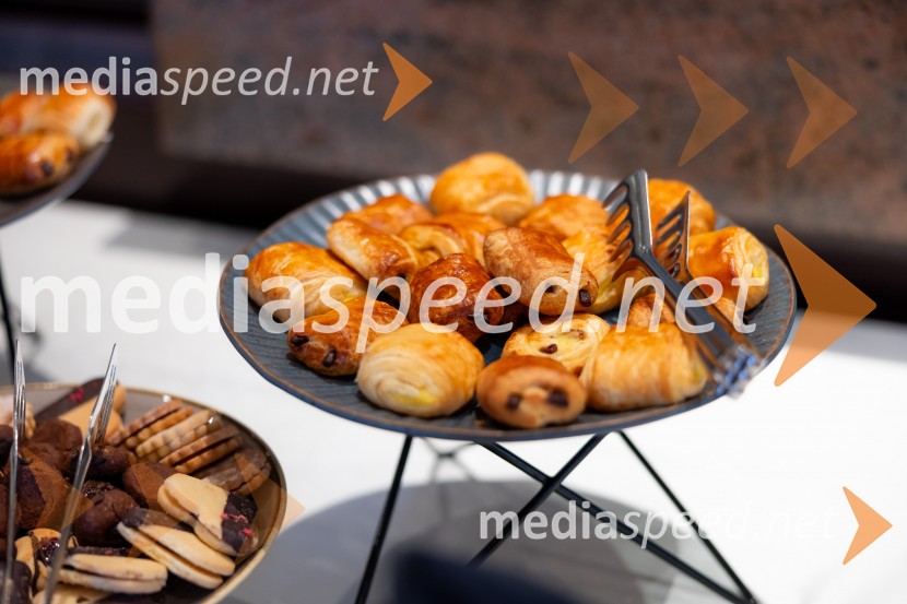 Čaj z razlogom: družinska podjetja med nasledstvom in strateškimi priložnostmi