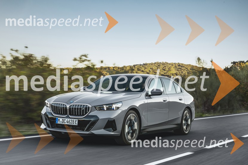 BMW 2026: leto prestiža, električne vizije in globalnih zmag