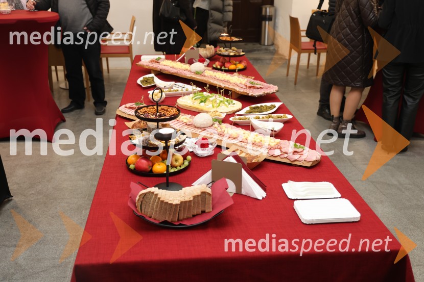 Kje je primadona?, premiera, Mestno gledališče Ptuj