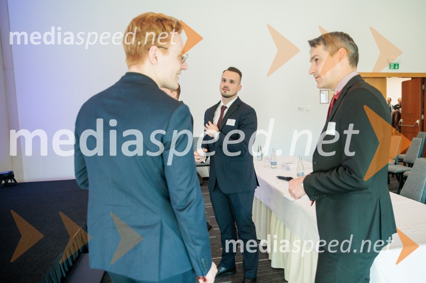 Lokalno finale tekmovanja CFA Research Challenge 2025/2026