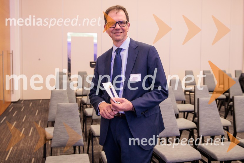 Lokalno finale tekmovanja CFA Research Challenge 2025/2026