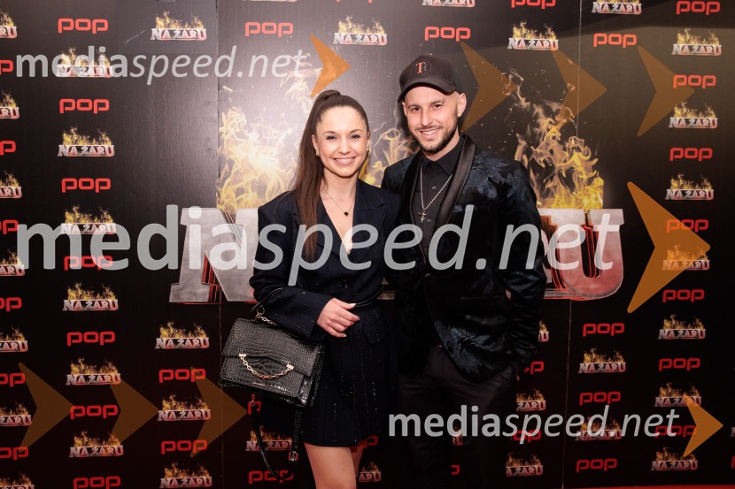 Na žaru z Ladom Bizovičarjem, Modrijani