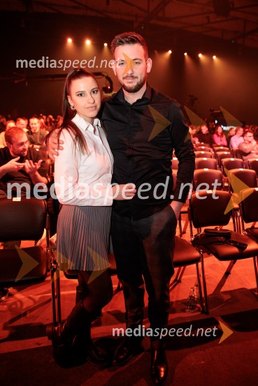 Na žaru z Ladom Bizovičarjem, Modrijani