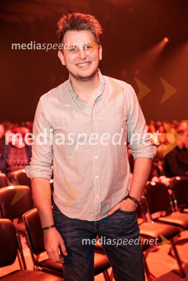 Na žaru z Ladom Bizovičarjem, Modrijani