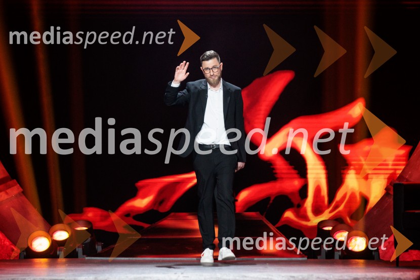 Na žaru z Ladom Bizovičarjem, Modrijani