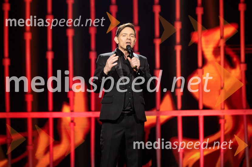 Na žaru z Ladom Bizovičarjem, Modrijani